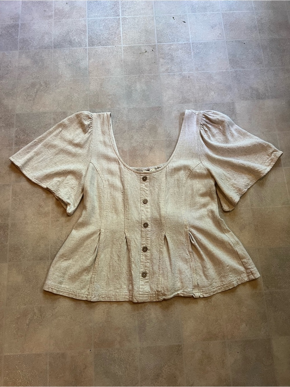 Umgee Cream Scoop Neck Button-Front Peplum Blouse